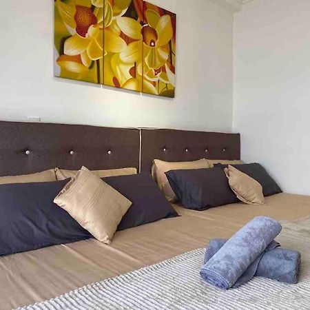2 Bedroom Apartment Next To Historical Spots 말라카 외부 사진