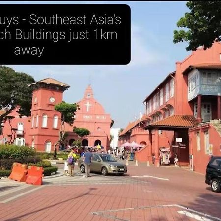 2 Bedroom Apartment Next To Historical Spots 말라카 외부 사진